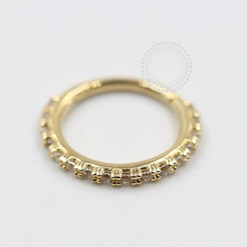 OR63 Segmento Com Zircônias Delicado (11mm 0,76g) Ouro 18K
