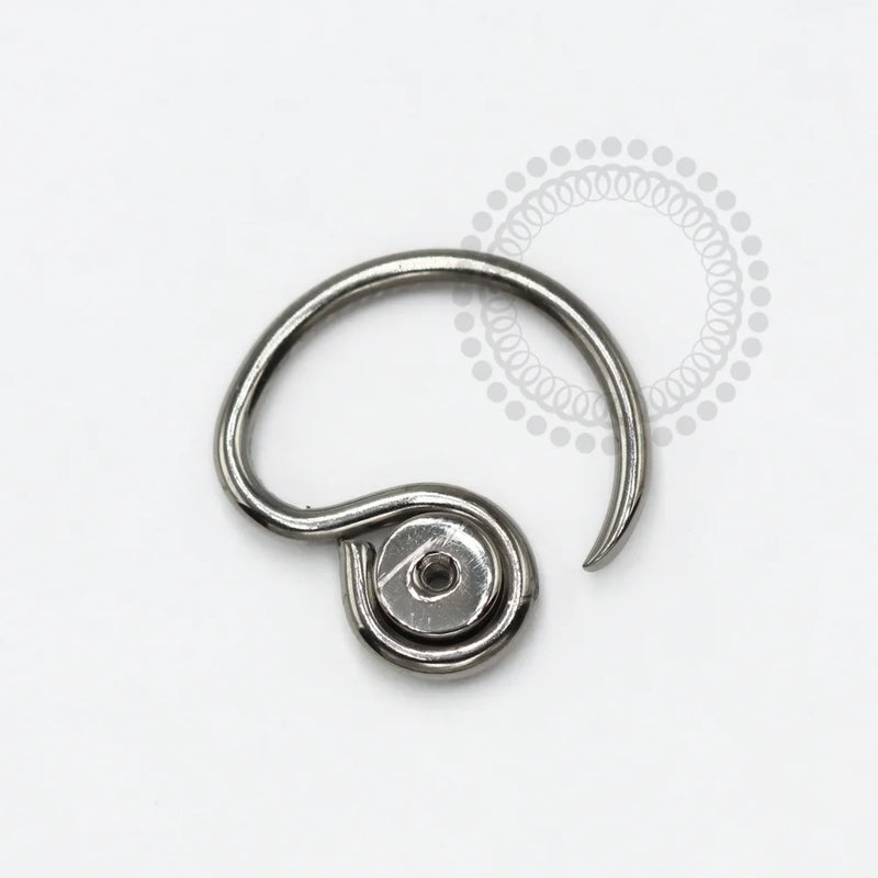 NB1209 Daith Circular com Rosca para Topo Nióbio